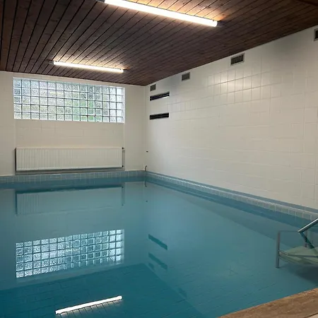 Gipfelblick Mit Hallenbad Und Sauna
